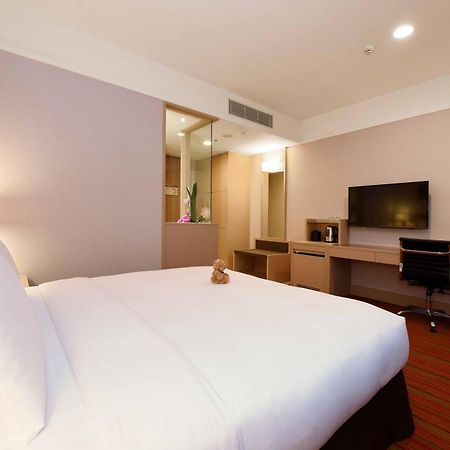 Fullon Hotel Taoyuan Airport Access Mrt A8 Guishan Buitenkant foto Deluxe Room