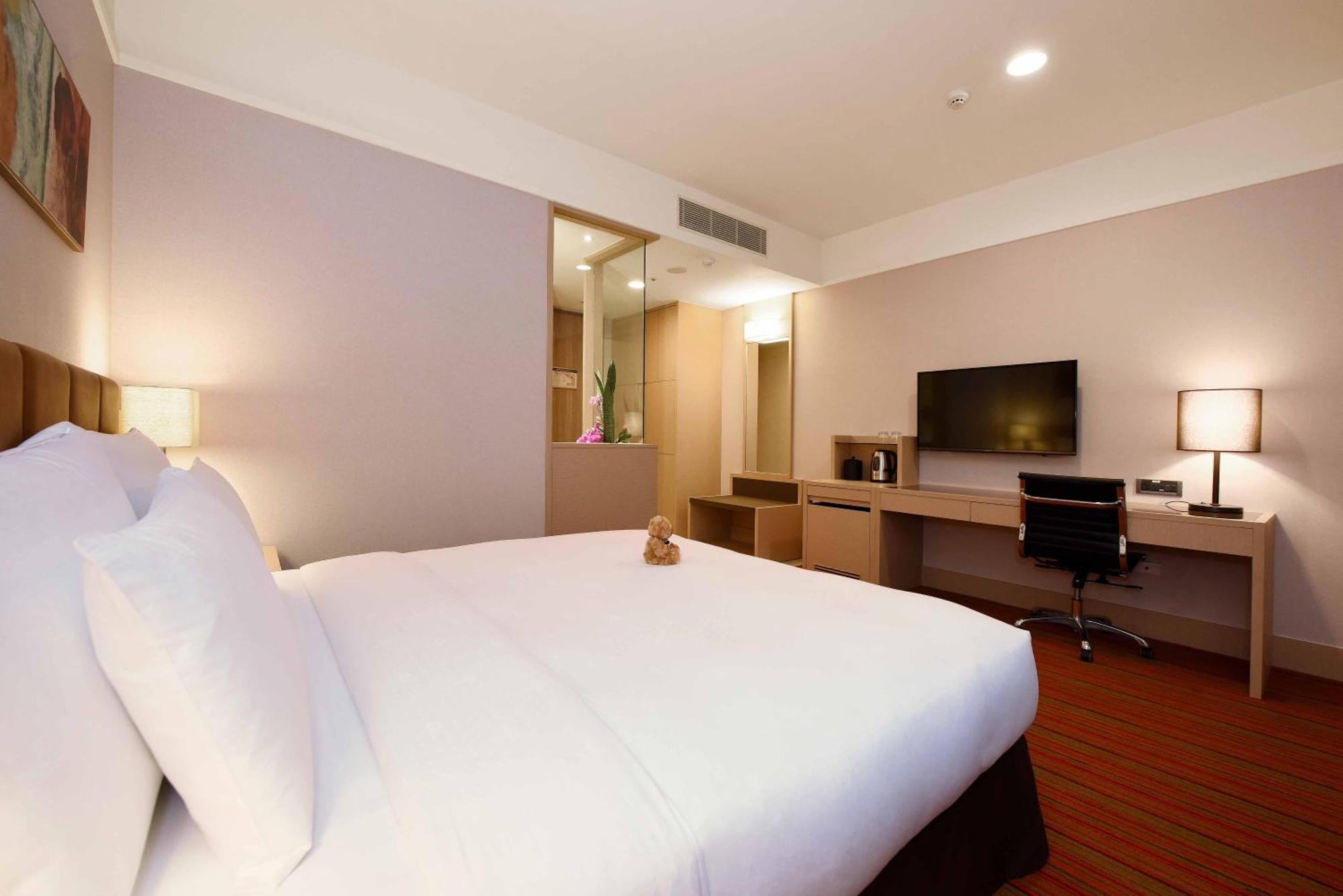 Fullon Hotel Taoyuan Airport Access Mrt A8 Guishan Buitenkant foto Deluxe Room